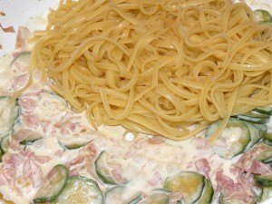 pasta_panna_prosciutto_zucchine04